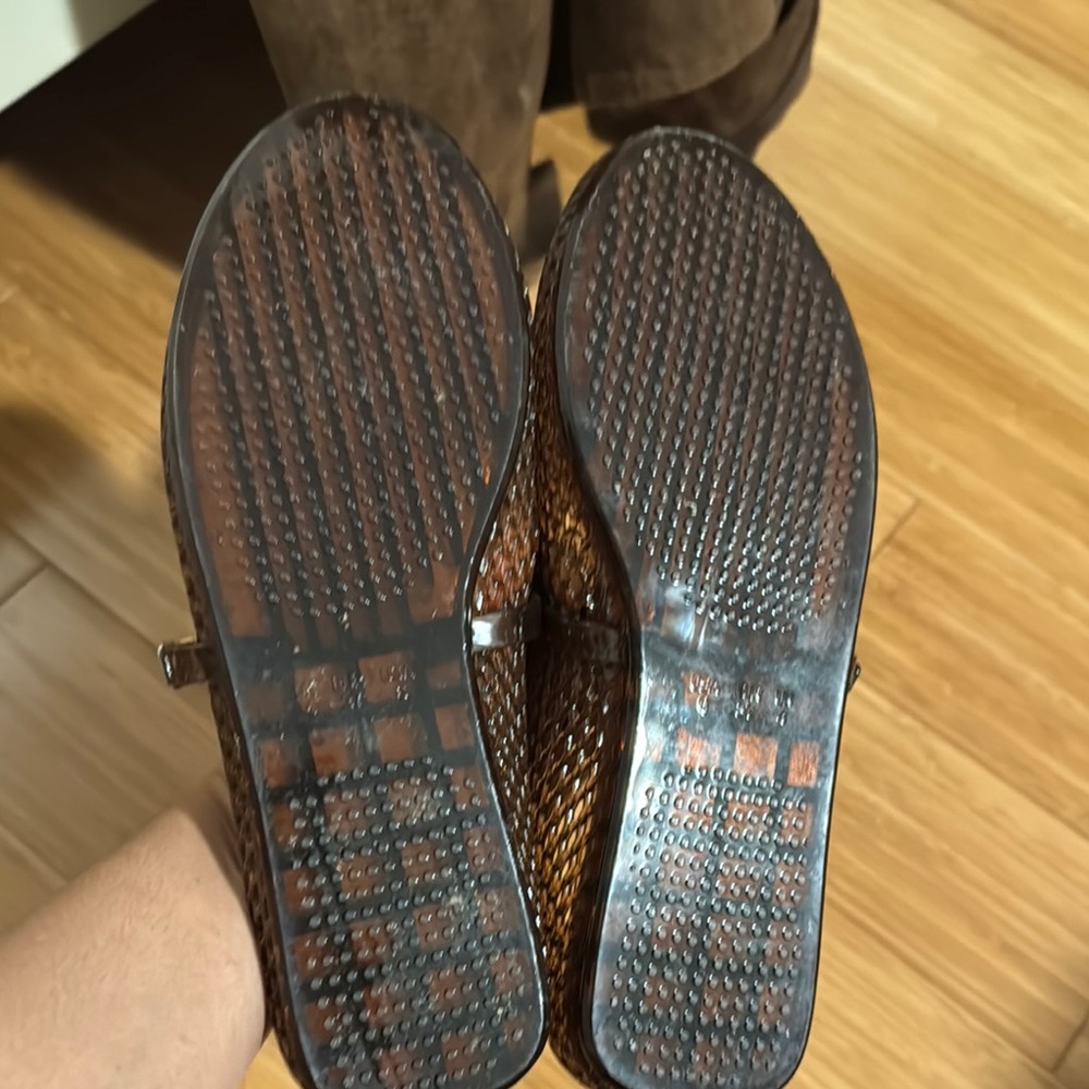 Intentionally Brown Women's Mesh Flats - Picture 5 of 5